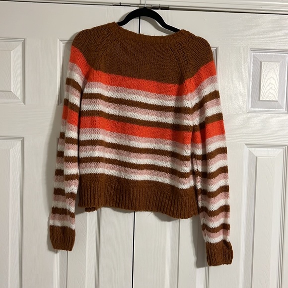 Multi-Color Cropped Sweater - Picture 2 of 3